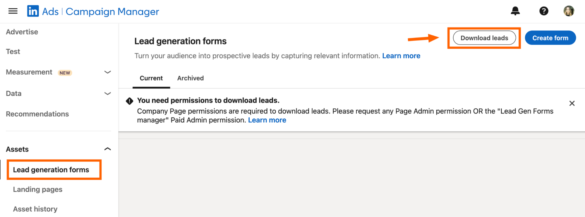 The LinkedIn Ads campaign dashboard with an orange arrow pointing to the Download leads button.